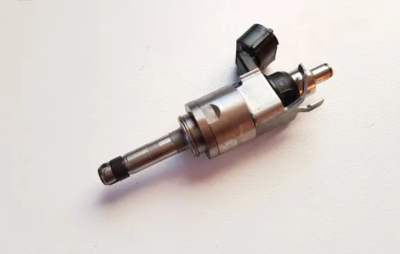 Mazda CX-5 II Fuel injector PAMB13250 02G0309402