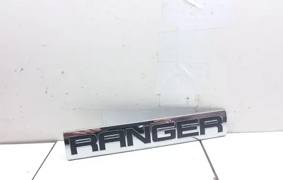 Ford Ranger Manufacturer badge logo/emblem UR8751721
