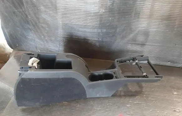 Skoda Superb B6 (3T) Center console 3T0863241E