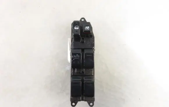 Toyota RAV 4 (XA20) Electric window control switch 8482042140