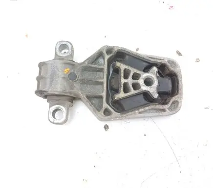 Mercedes-Benz CLA C117 X117 W117 Engine mount bracket A2462401209