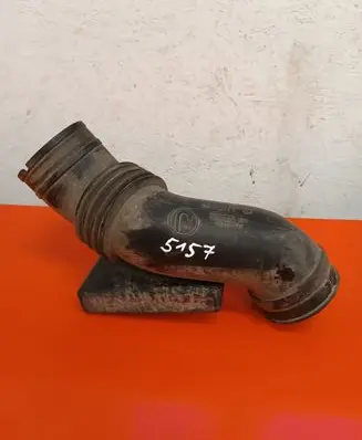 Subaru Legacy Air intake duct part B022
