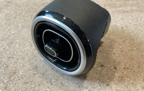 Dash center air vent grill