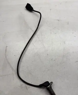 Volkswagen PASSAT B5 Crankshaft speed sensor 