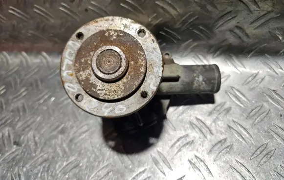 Volvo 740 Water pump 0393FA23 430015