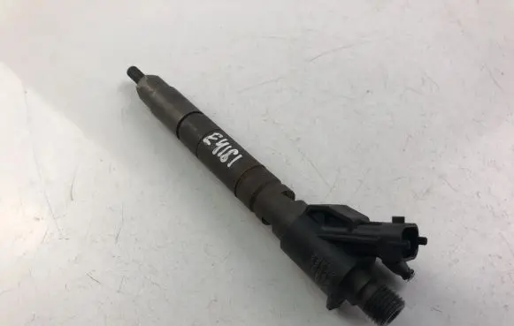 Volvo XC60 Fuel injector 31272690