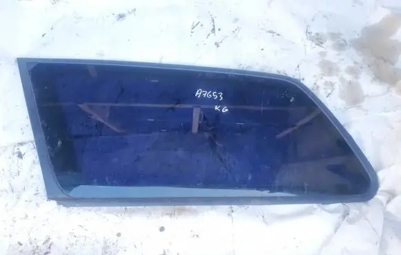 Volvo V50 Rear side window