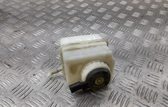 BMW 6 F12 F13 Brake fluid reservoir 6782289 34336782289