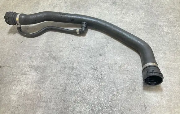 BMW 6 E63 E64 Engine coolant pipe/hose 7787449 0305924