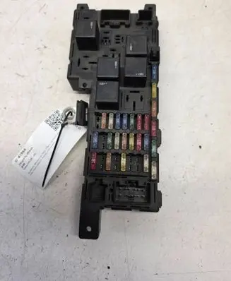 Volvo V70 Fuse module 8678449