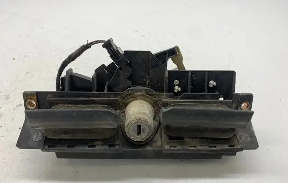 Audi A6 S6 C4 4A Tailgate/trunk/boot exterior handle