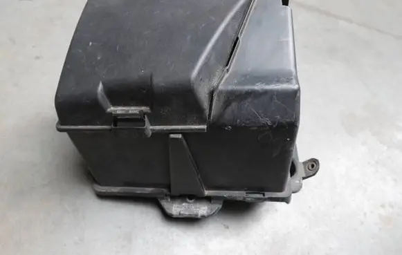 Volkswagen New Beetle Battery tray 1Y0915333A 1C0915345B 1C0915435C