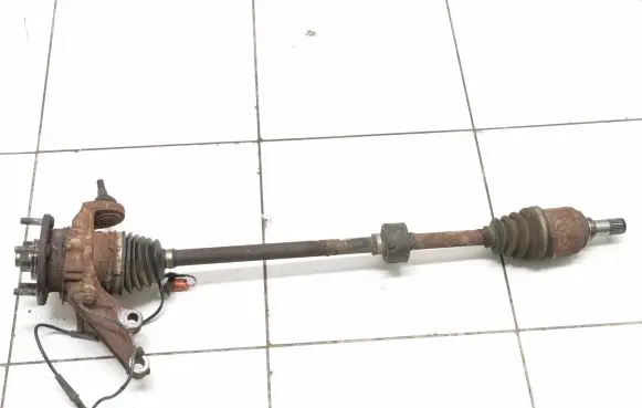 Honda FR-V Front wheel hub spindle knuckle