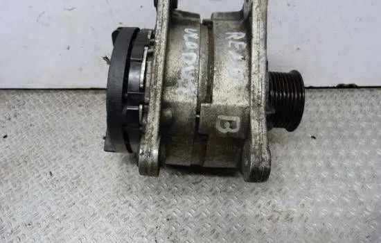 Renault Modus Generator/alternator 0124325186 8200660037