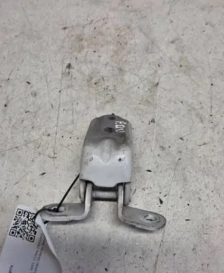 Hyundai Sonata Front door upper hinge 1234