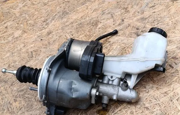 Audi A3 8Y Brake booster 5WC614105AT B0W14HR2240 0204N01967