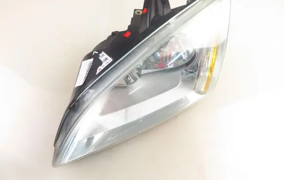 Ford Focus Headlight/headlamp 4M5113W030AC