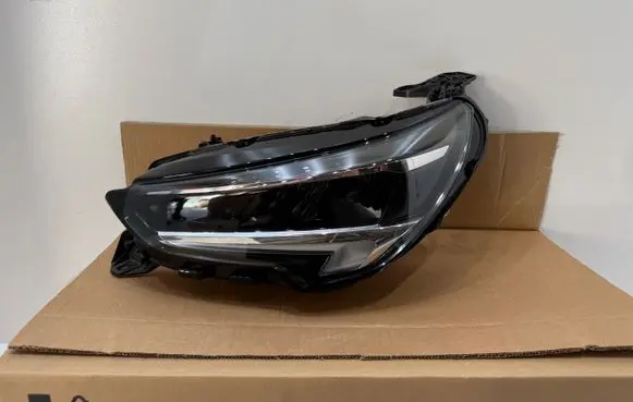 Opel Corsa F Headlight/headlamp 9829522780