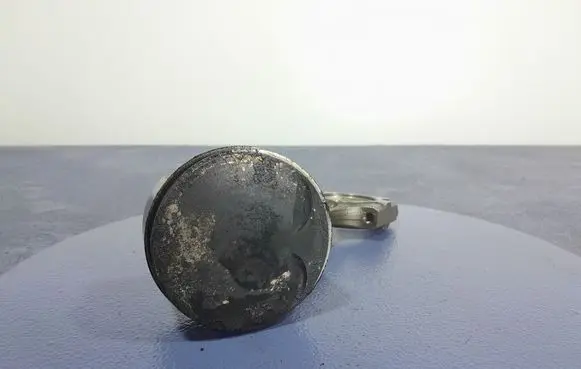 Mazda 6 Piston 