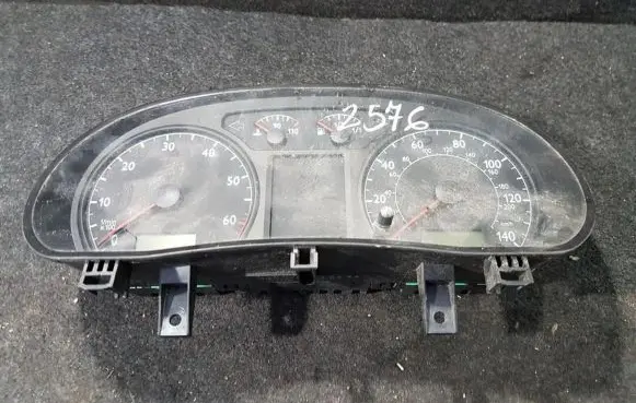 Volkswagen Polo Speedometer (instrument cluster) 6q0920900