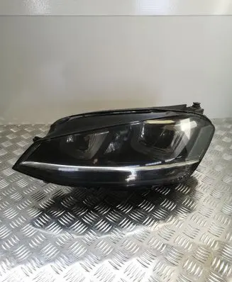 Volkswagen Golf VII Headlight/headlamp 5G1941751 90024305