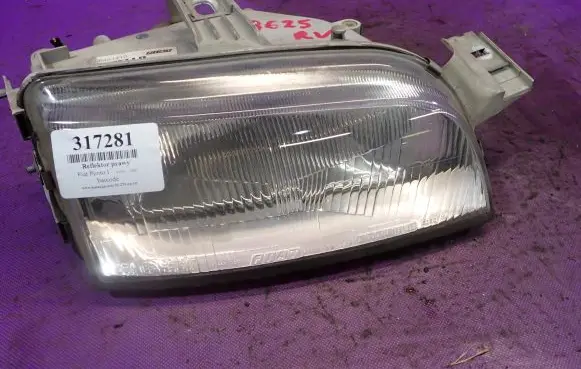 Fiat Punto (176) Headlight/headlamp 46481413
