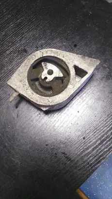 Mercedes-Benz A W168 Engine mount bracket A1682400618