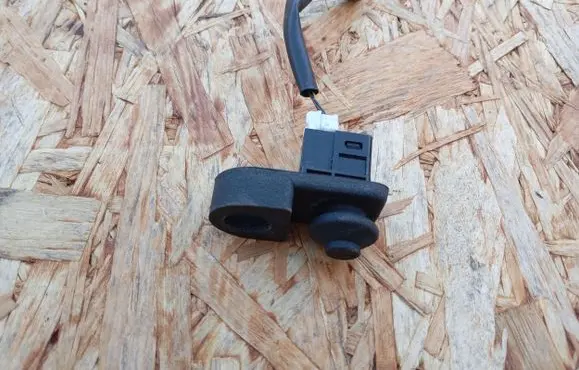 Subaru Legacy Rear door sensor 