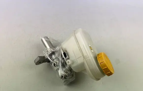 Subaru Forester SJ Master brake cylinder FJ130 FJ1308YLC 8YLC