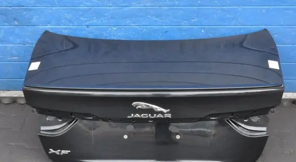Jaguar XF Tailgate/boot cover trim set 