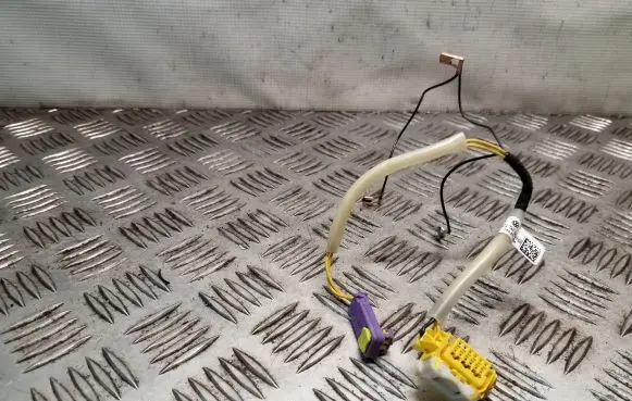 Skoda Octavia Mk2 (1Z) Airbag squib ring wiring 1K0971584