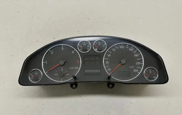Audi A6 S6 C5 4B Speedometer (instrument cluster) 4B0919860E