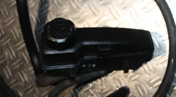 Volvo XC90 Power steering fluid tank/reservoir 30645621