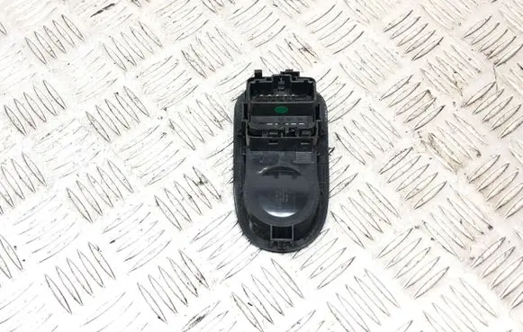 Renault Kangoo II Electric window control switch 8200548969 1010312