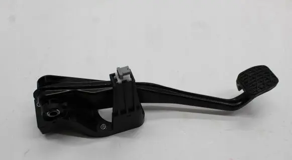 Mercedes-Benz A W176 Brake pedal A2462900019