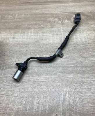Toyota Avensis T270 Crankshaft position sensor 9091905069 0296001471