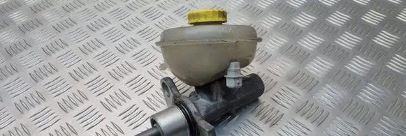 Volkswagen PASSAT B5 Master brake cylinder 8D0611301