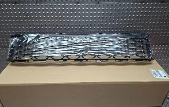 Fiat 500 Front bumper lower grill S26336931 735619520
