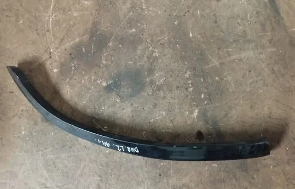 Dodge Durango I Rear arch trim