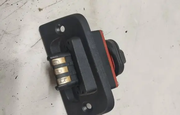 Volkswagen Multivan T5 Sliding door contact joint 7H0907437