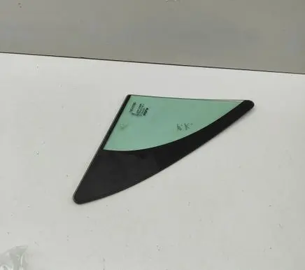 KIA Sorento IV Front door vent window glass four-door 82430P2032