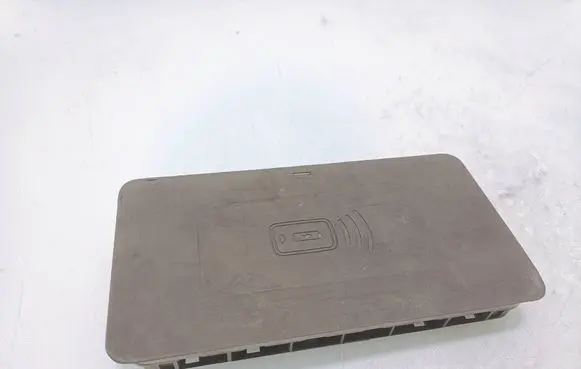 BMW 7 G11 G12 Wireless charging module 9437712 4774A18900 13399710