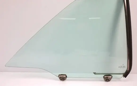 Mercedes-Benz E W124 Rear side window 43R-001352