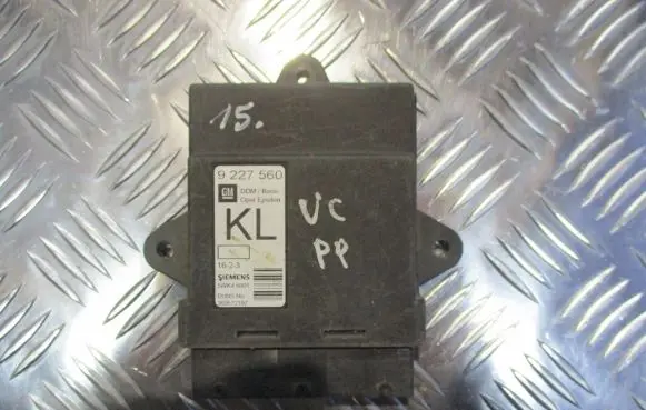 Opel Vectra C Door control unit/module 9227560