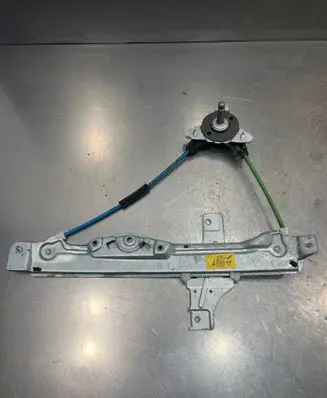 Peugeot 208 I Front door window regulator with motor A002C501 32560000 9673153980
