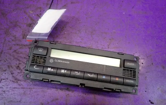 Volkswagen Golf IV Interior fan control switch 