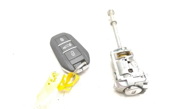 Peugeot 508 RXH Ignition key/card 