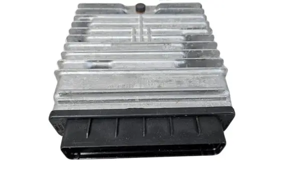 Ford Mondeo Mk III Engine control unit/module 4S7112A650AC R0411C018D