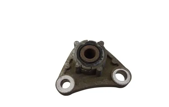 Engine mount bracket