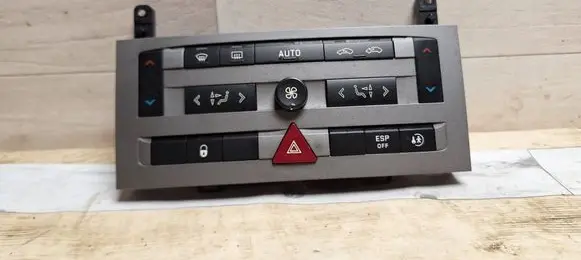 Peugeot 407 Climate control unit 96573322